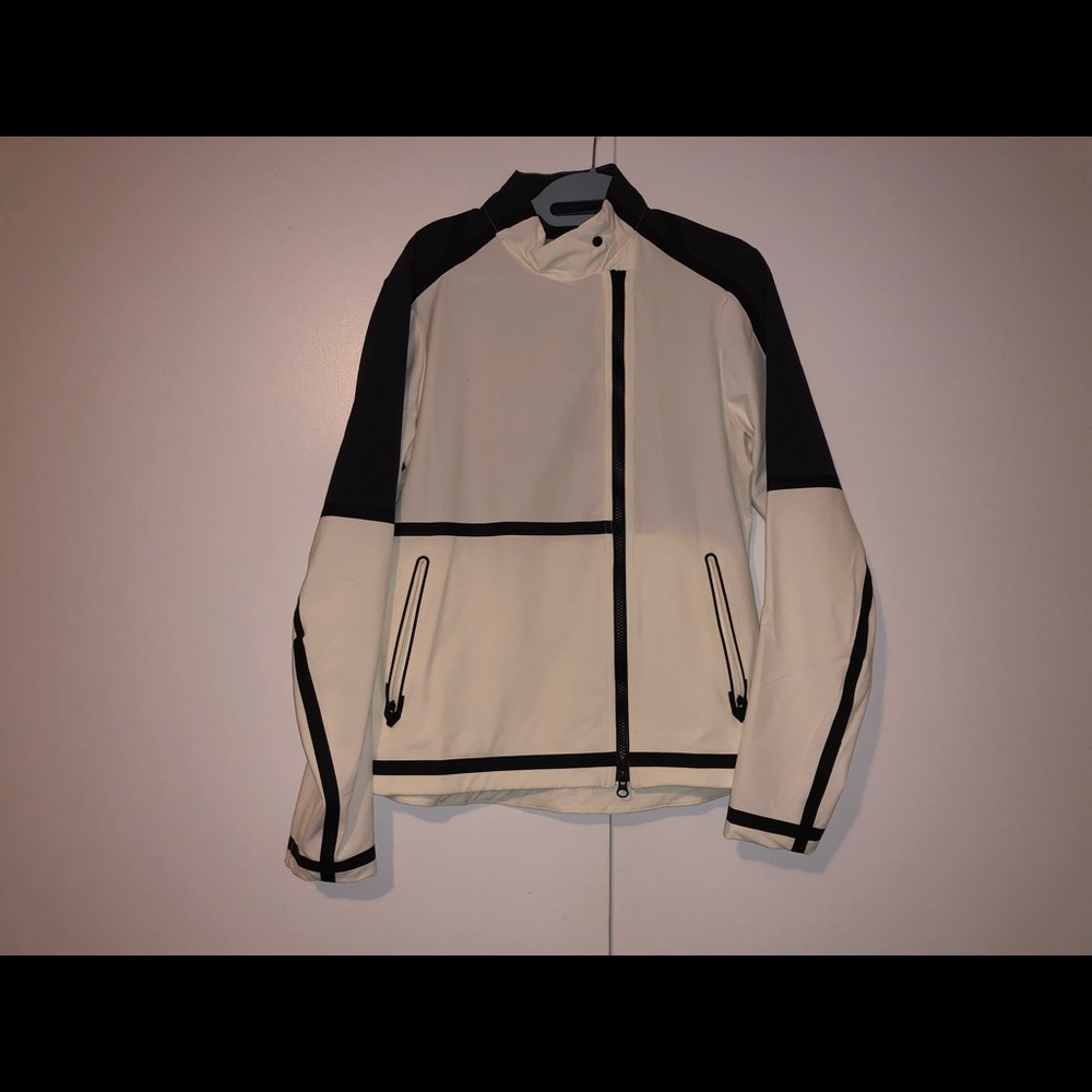 Reebok jacket size small